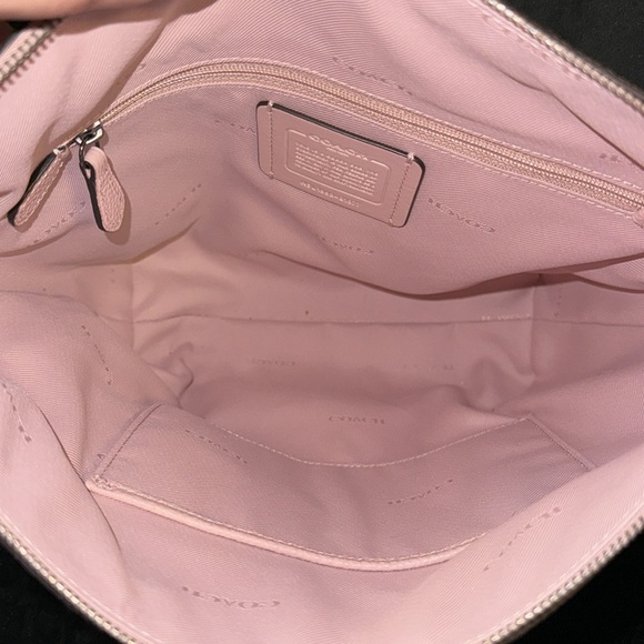 EUC COACH Pebbled Leather Small Duffle Bag Crossbody (21377) - Picture 5 of 7